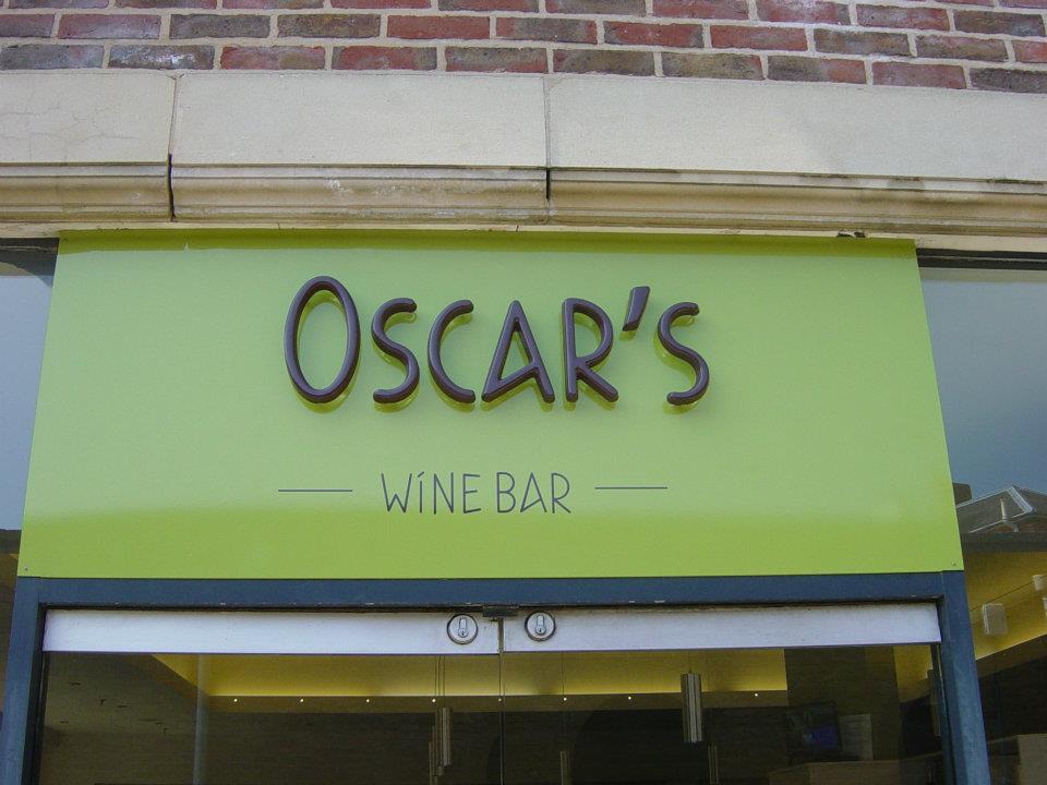 Sign for Oscar's Wine Bar